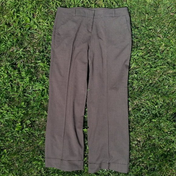 NY & Co. Brown pinstriped trousers w/cuffs size 6P - Picture 4 of 7